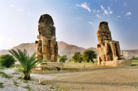 UNWTO призывает вернуть туристам Египет