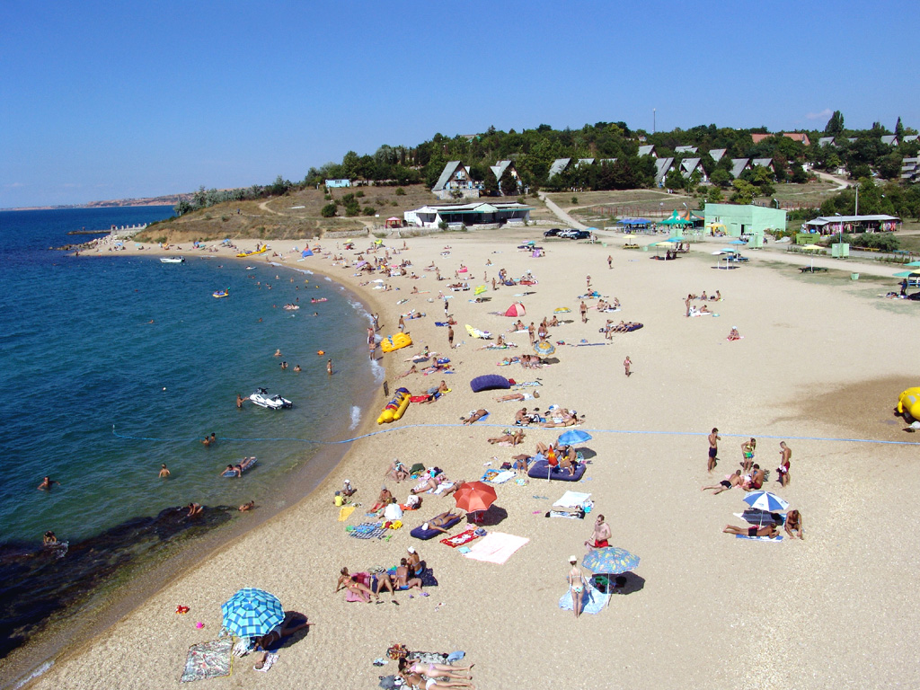 В Крыму решили расширить пляжи
