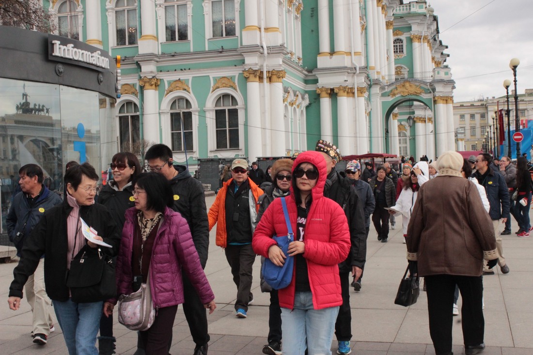 На майские Москва и Петербург приняли больше 15 тыс. китайских туристов