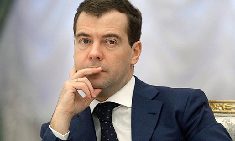 Медведев внес в Госдуму закон о «налоге на воздух» с туристов