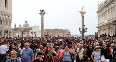 Венеция начнёт взимать с туристов €6 и €8 за входной билет в город