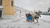 Россия - На санях возят туристов по Коломенскуму кремлю