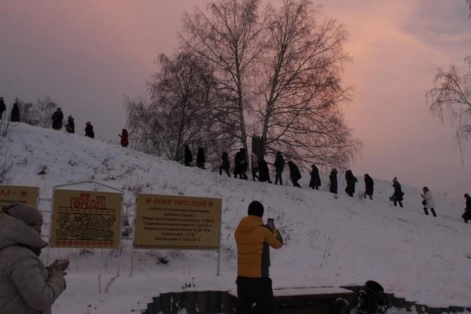 Восходим на валы Городца