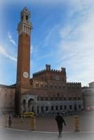 Италия - Сиена. piazza del Campo.Torre del Mangia