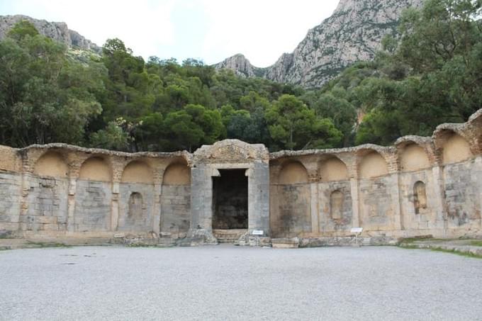 «Parc Temple Des Eaux», также известный как «Храм Воды»