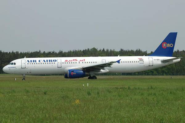 Лайнер Airbus A-320 авиакомпании  Air Cairo 