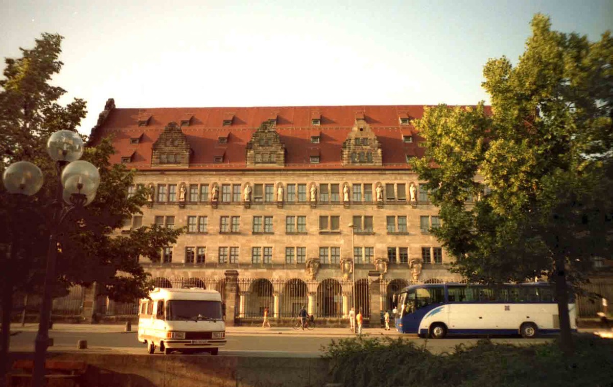 дворец правосудия нюрнберг