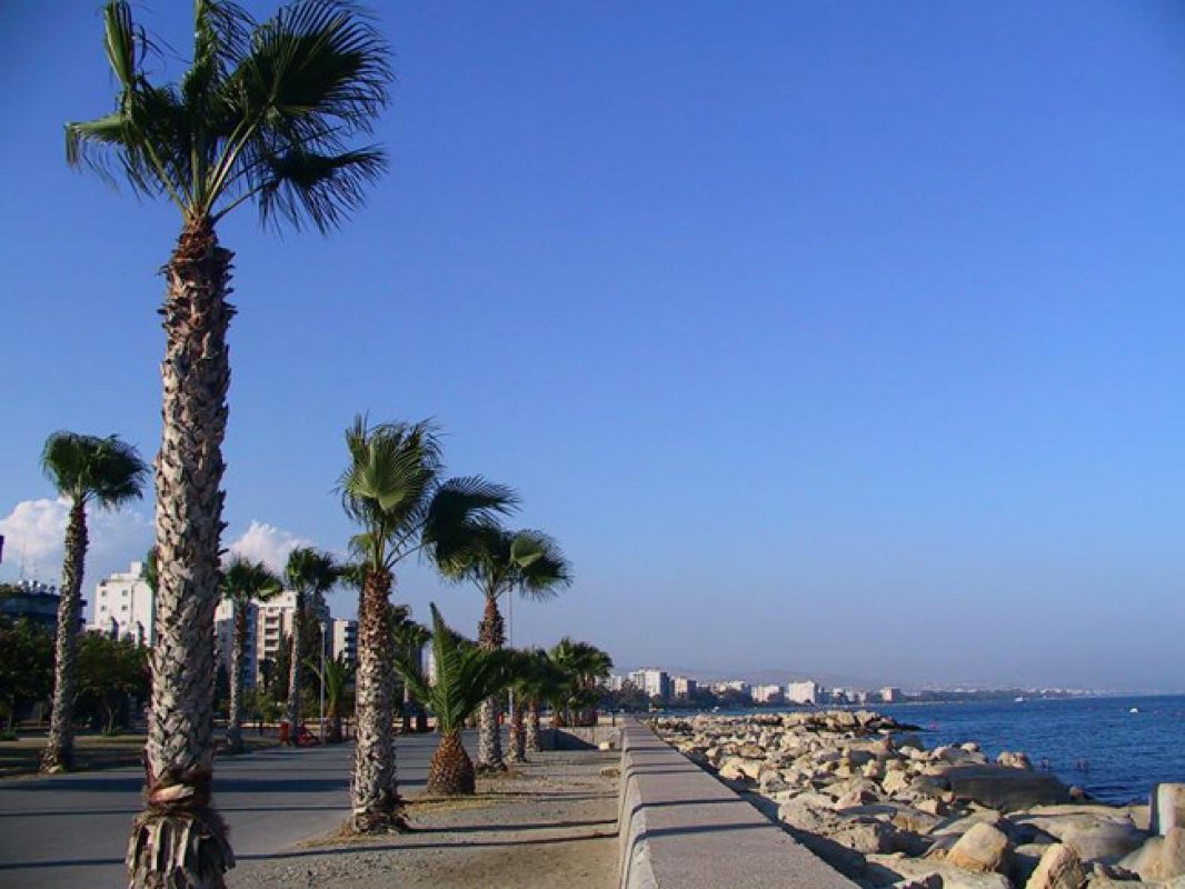 Остров Кипр Лимассол фото