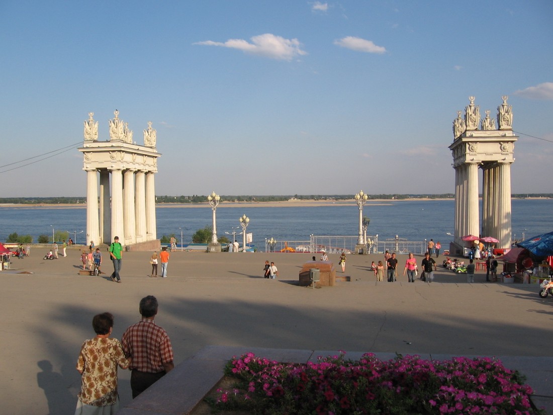 Волгоградские части. Волгоград город прогулка. Город Волгоград Климанский. Геопозиции Волгограда красивые места. Фото город Волгоград пол лето.