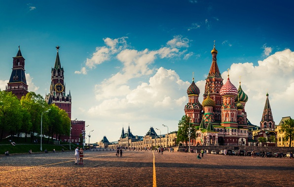 В 2017-м Москва приняла около 130 тыс. туристов из Франции