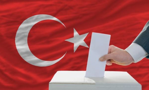 В Турции президентские и парламентские выборы: британский МИД призывает туристов к осторожности