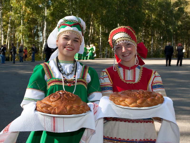 Депутат Милонов предложил ввести в российских школах туристически ориентированный курс гостеприимства