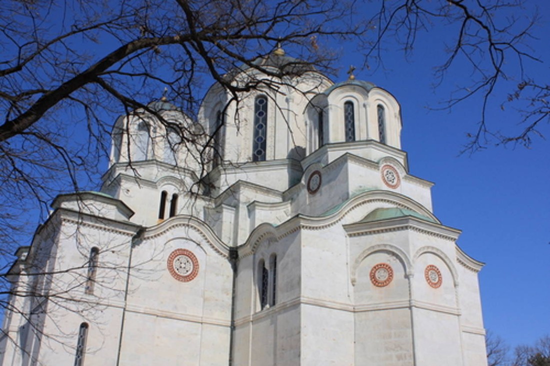 Бачка топола. Топола Сербия. Топола Опленац. Опленац Сербия. Г.Топола.