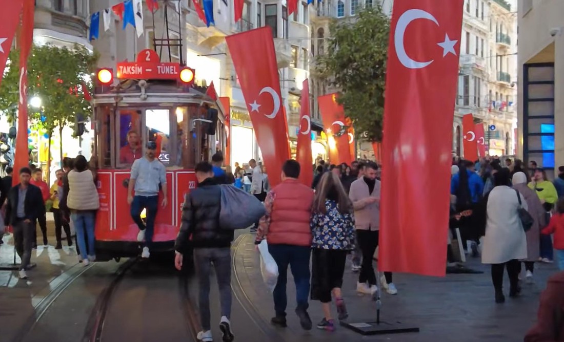 Российская туристка неожиданно раскрыла 8 правил жизни турецкого мужчины, которые противоречат турецким сериалам